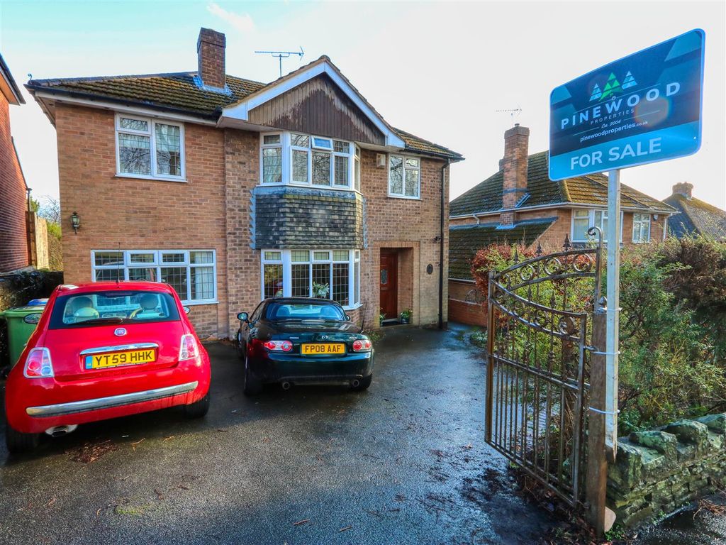 4 bed detached house for sale in Langer Lane, Wingerworth, Chesterfield