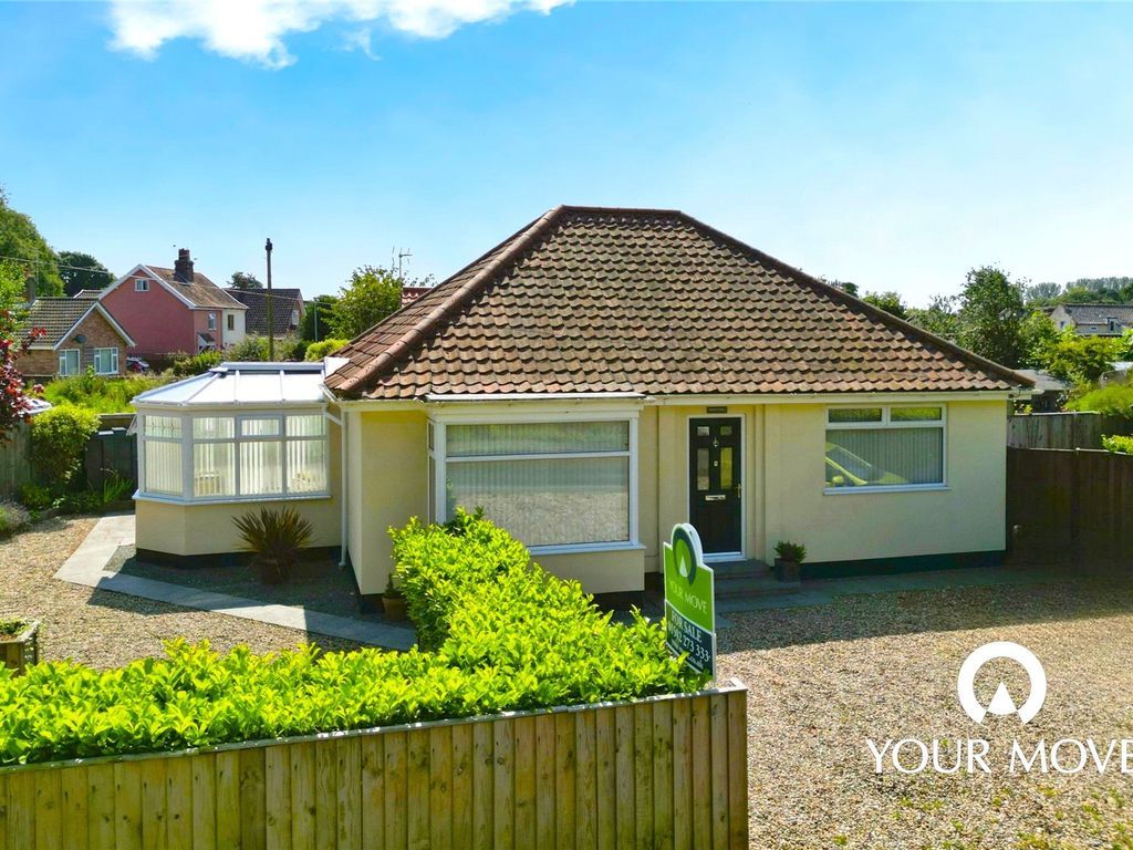 2 bed bungalow for sale in Thwaite Road, Ditchingham, Bungay, Norfolk