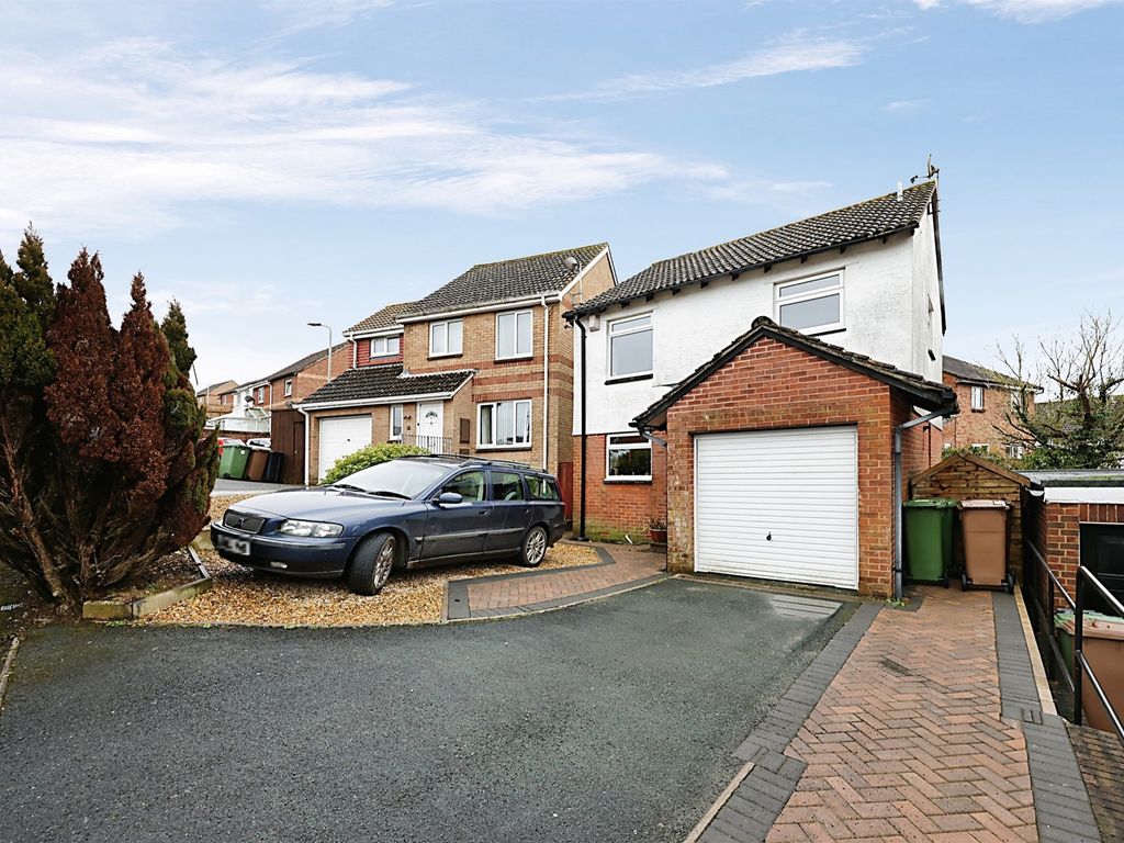 4 bed detached house for sale in Slade Close, Plymstock, Plymouth PL9