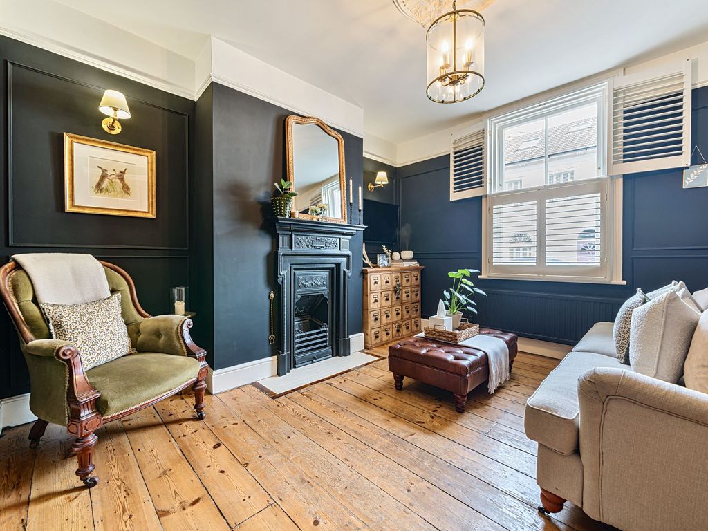 2 bed terraced house for sale in Langdon Road, Rochester, Kent. ME1, £