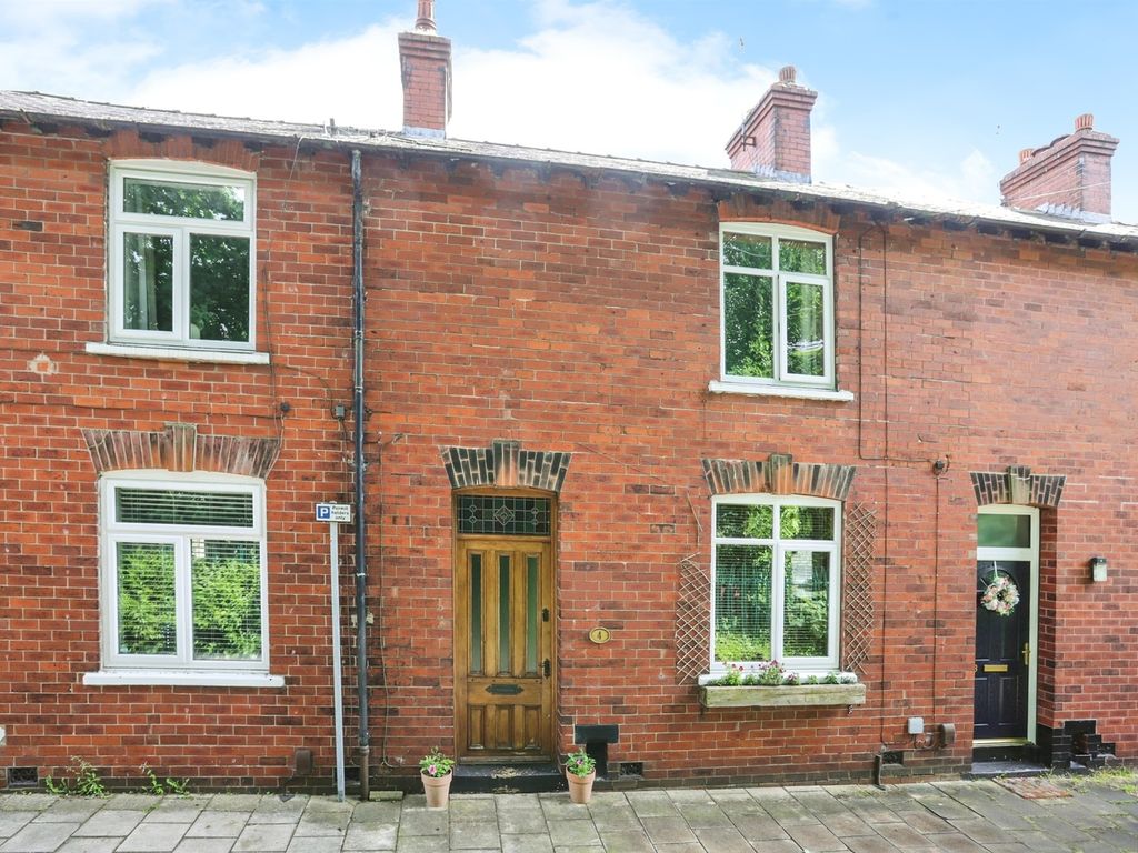 2 bed terraced house for sale in Station View, Crossgates, Leeds LS15