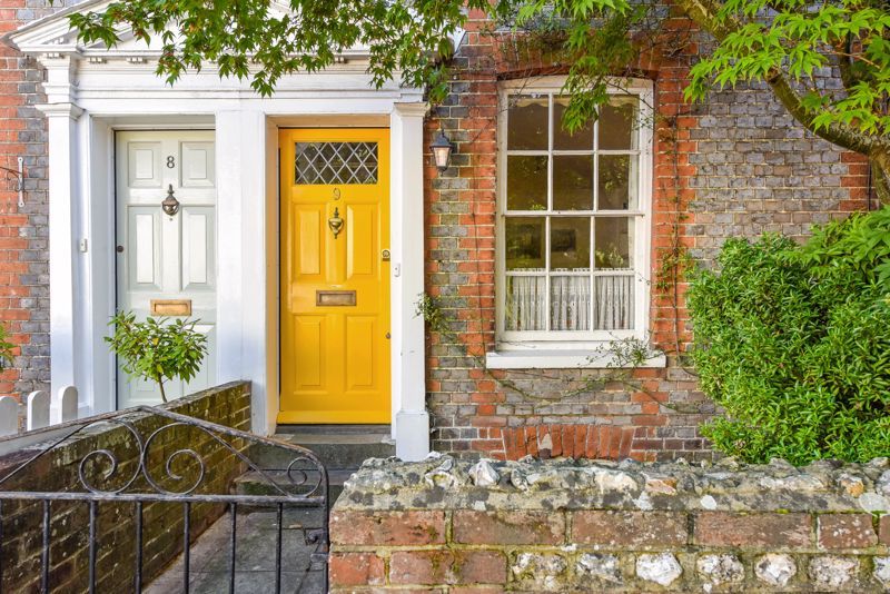 2 bed property for sale in Washington Street, Chichester PO19, £400,000 Zoopla