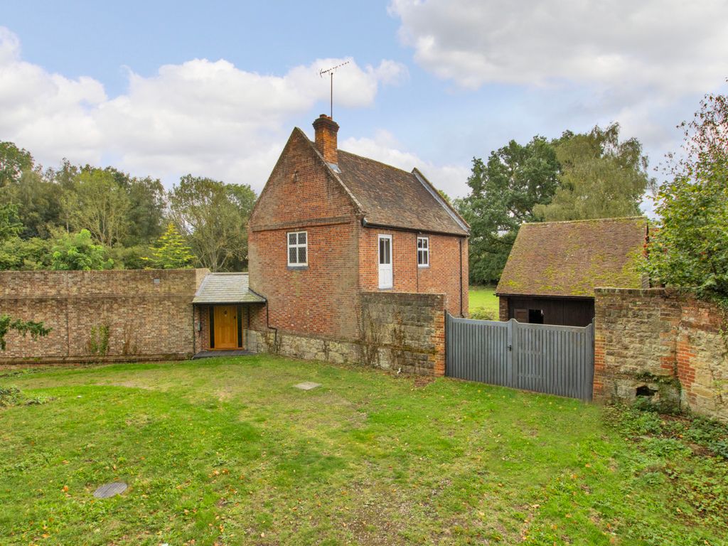 4 bed detached house for sale in Ashford Road, Bearsted, Maidstone