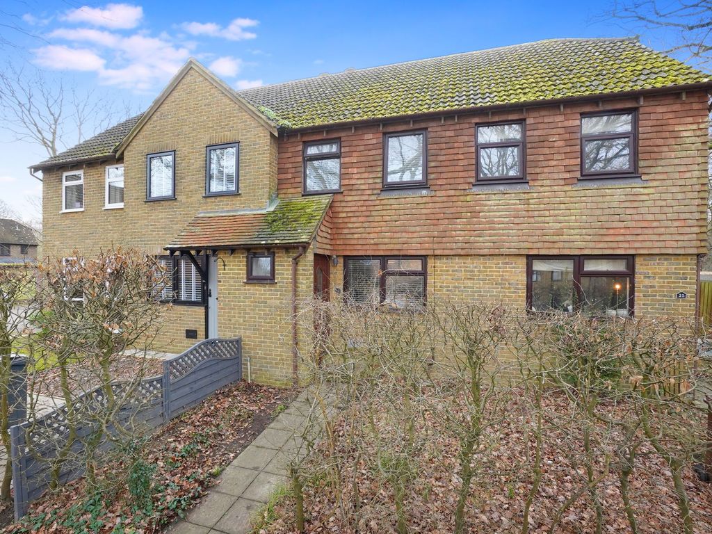 2 bed terraced house for sale in Violet Close, Walderslade ME5, £