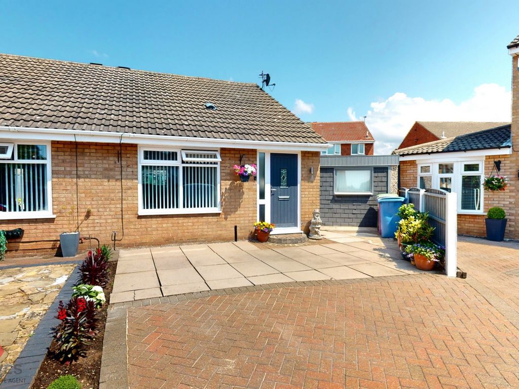 2 bed bungalow for sale in Lobelia Avenue, Walton L9 Zoopla