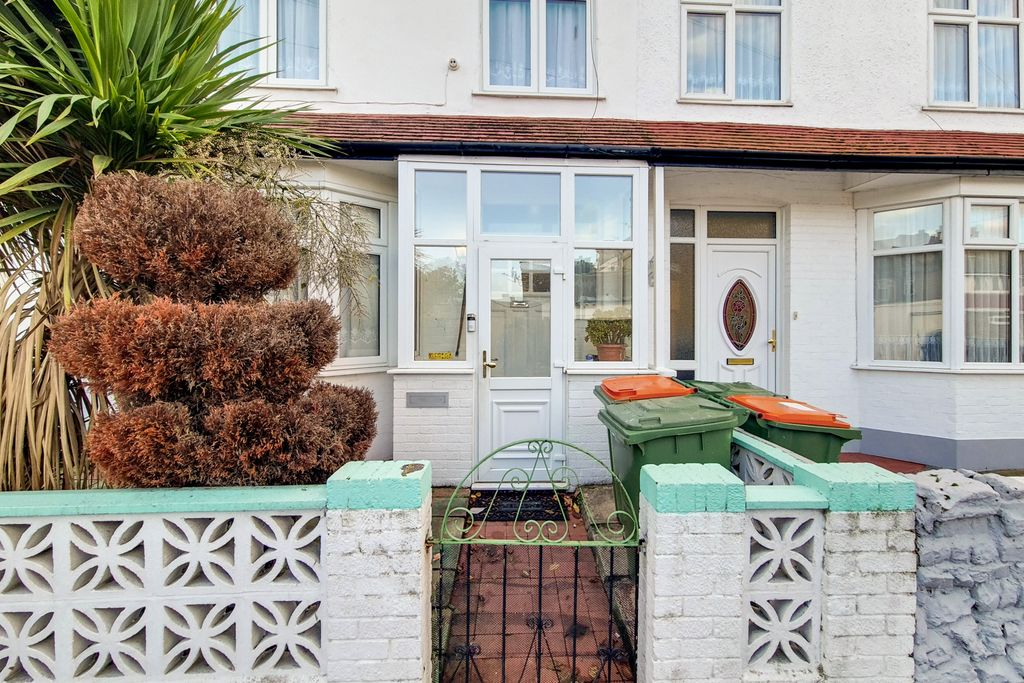 3 bed terraced house for sale in Sandford Road, London E6 Zoopla