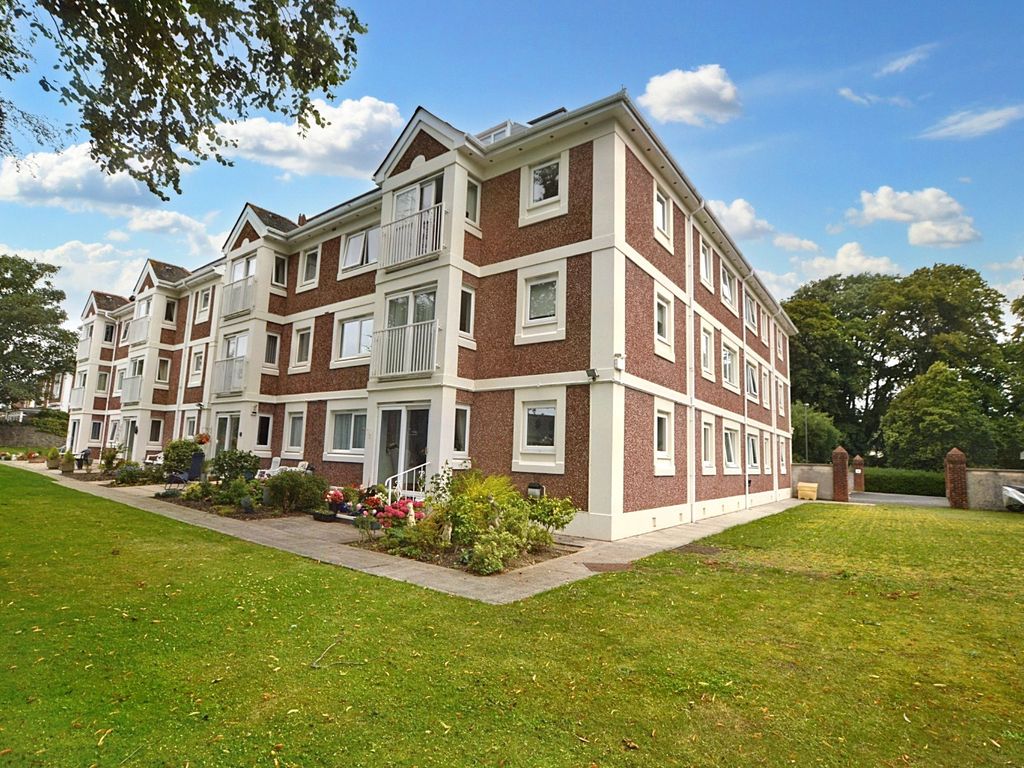 2 bed flat for sale in Castle Court, Cary Park, Torquay