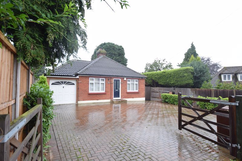3 bed bungalow to rent in Hubbards Lane, Boughton Monchelsea, Maidstone
