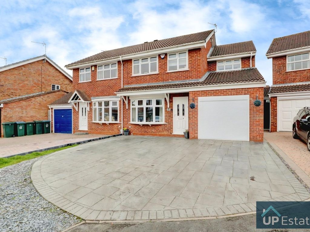4 bed semidetached house for sale in Appledore Drive, Allesley Green