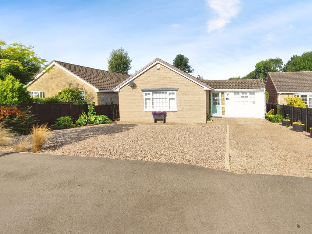 4 bed detached bungalow for sale in Holme Drive, Sudbrooke, Lincoln LN2
