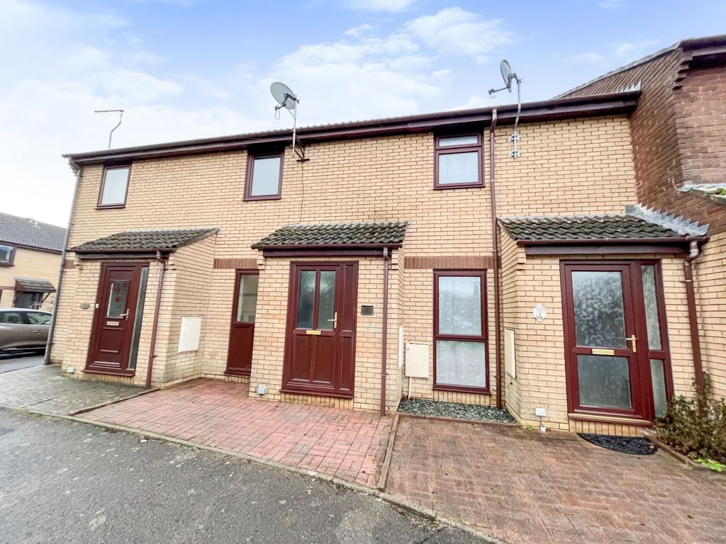 2 bed terraced house to rent in Old Farm Gardens, Blandford Forum