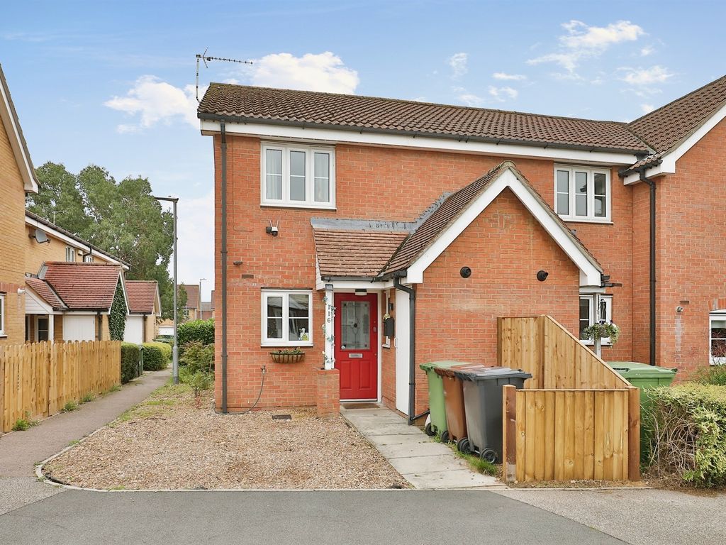 2 bed end terrace house for sale in Hillcrest Avenue, Dereham NR19, £