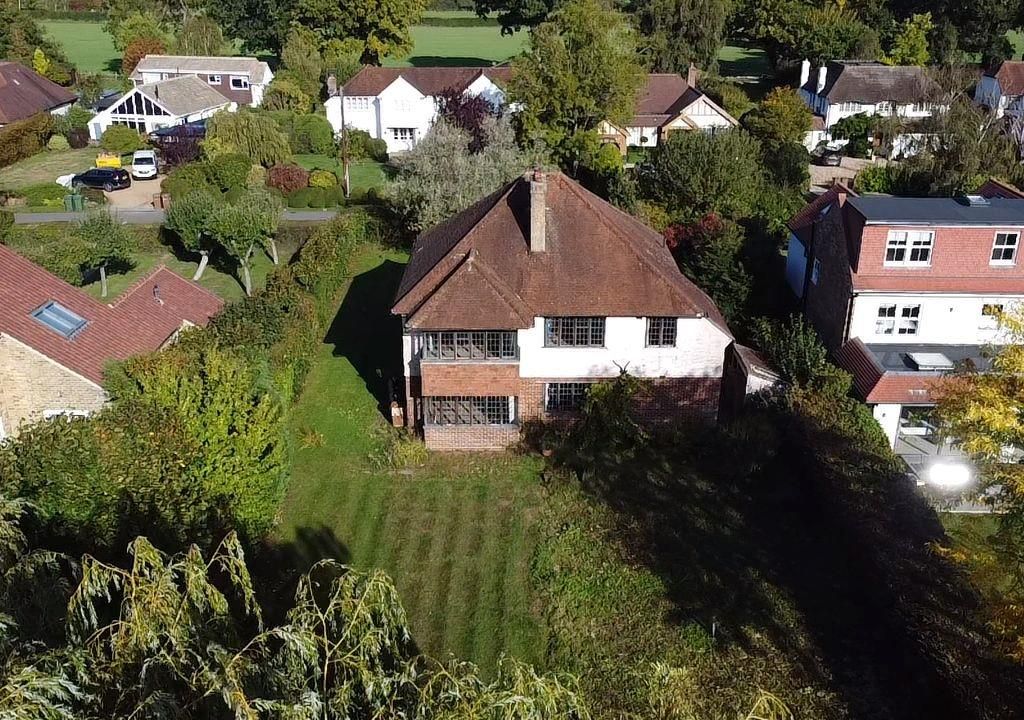 5 bed detached house for sale in Lower Farm Road, Effingham KT24, £