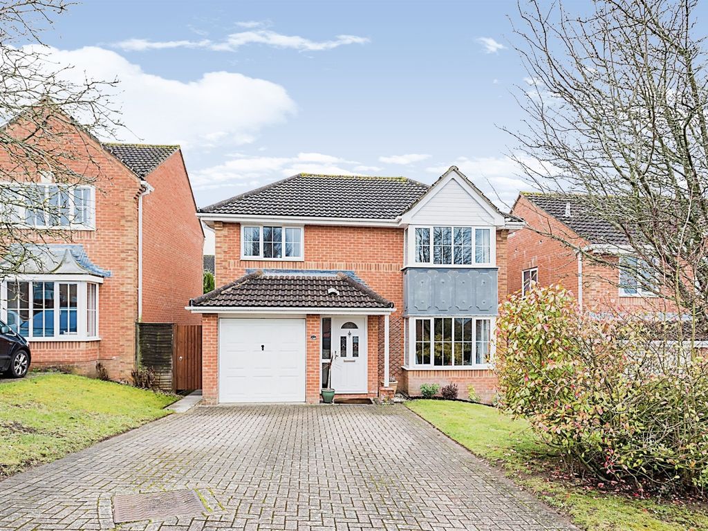 4 bed detached house for sale in Meadowridge, Hatch Warren, Basingstoke