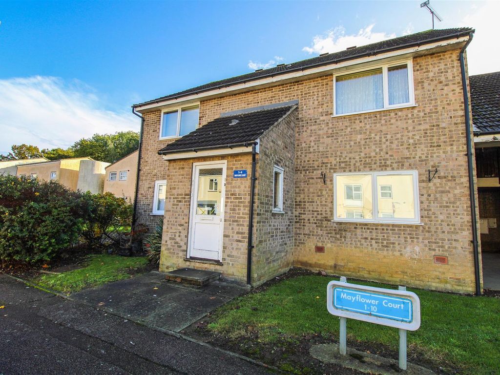 1 bed flat for sale in Mayflower Court, Harlow CM19, £160,000 Zoopla