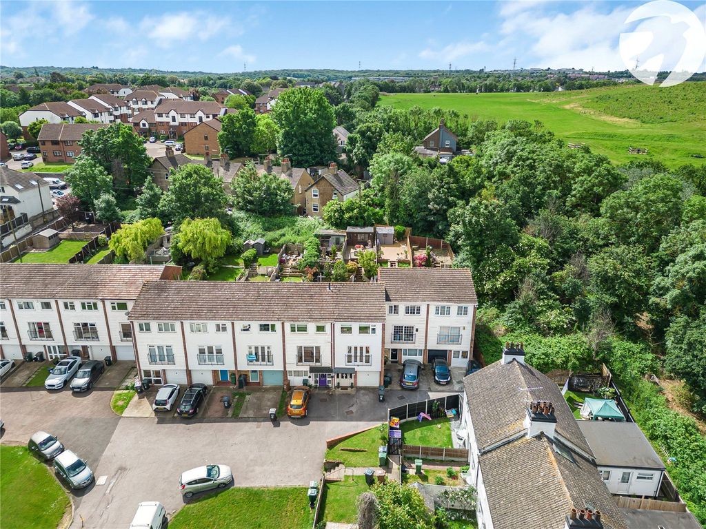 4 bed terraced house for sale in Elizabeth Street, Greenhithe, Kent DA9