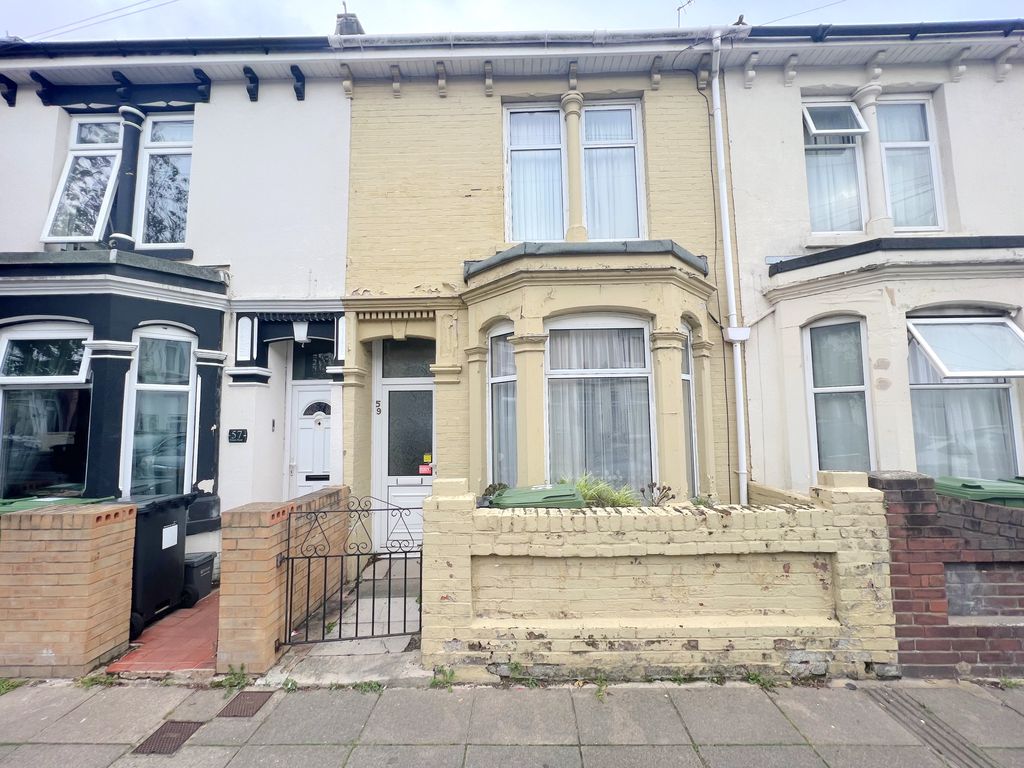 3 bed terraced house for sale in Ernest Road, Portsmouth PO1, £205,000 Zoopla