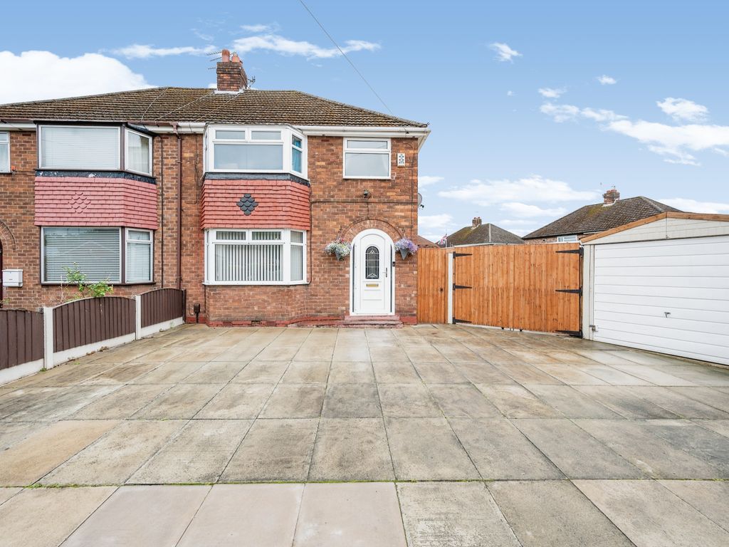 3 bed semidetached house for sale in Buckingham Drive, Great Sankey