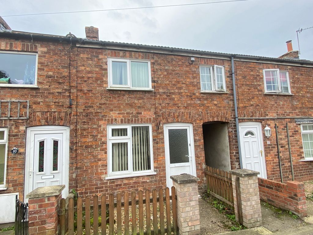 2 bed terraced house for sale in Albert Street, Horncastle LN9, £115,000 Zoopla