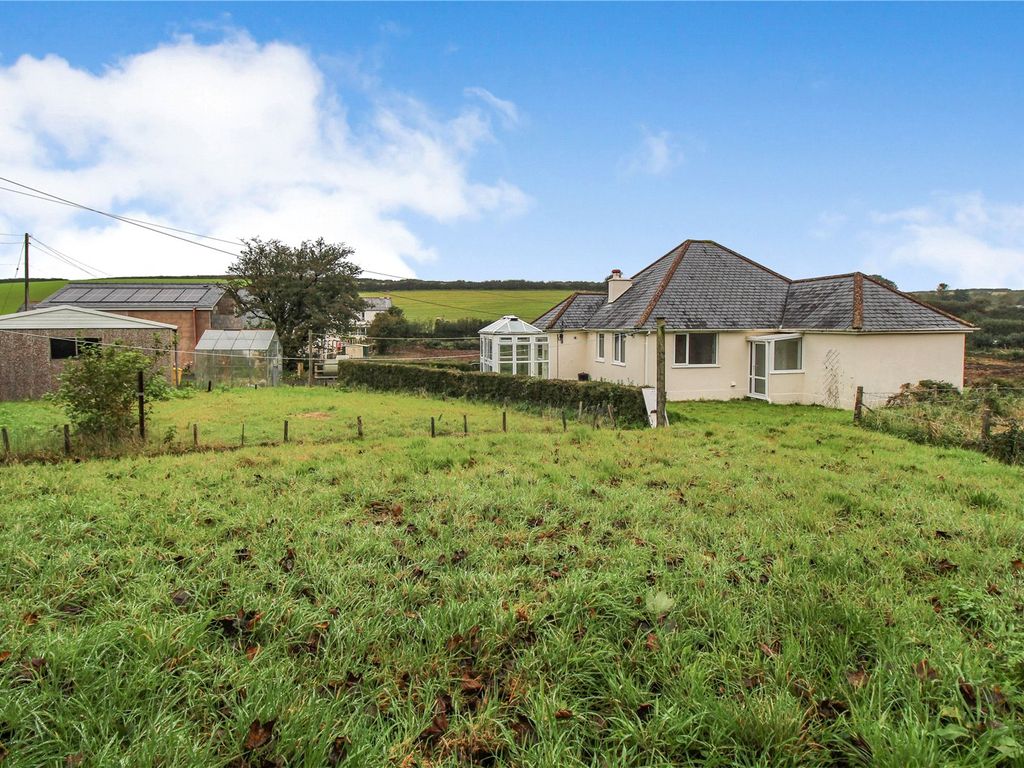 3 bed bungalow for sale in Horns Cross, Bideford EX39, £375,000 Zoopla