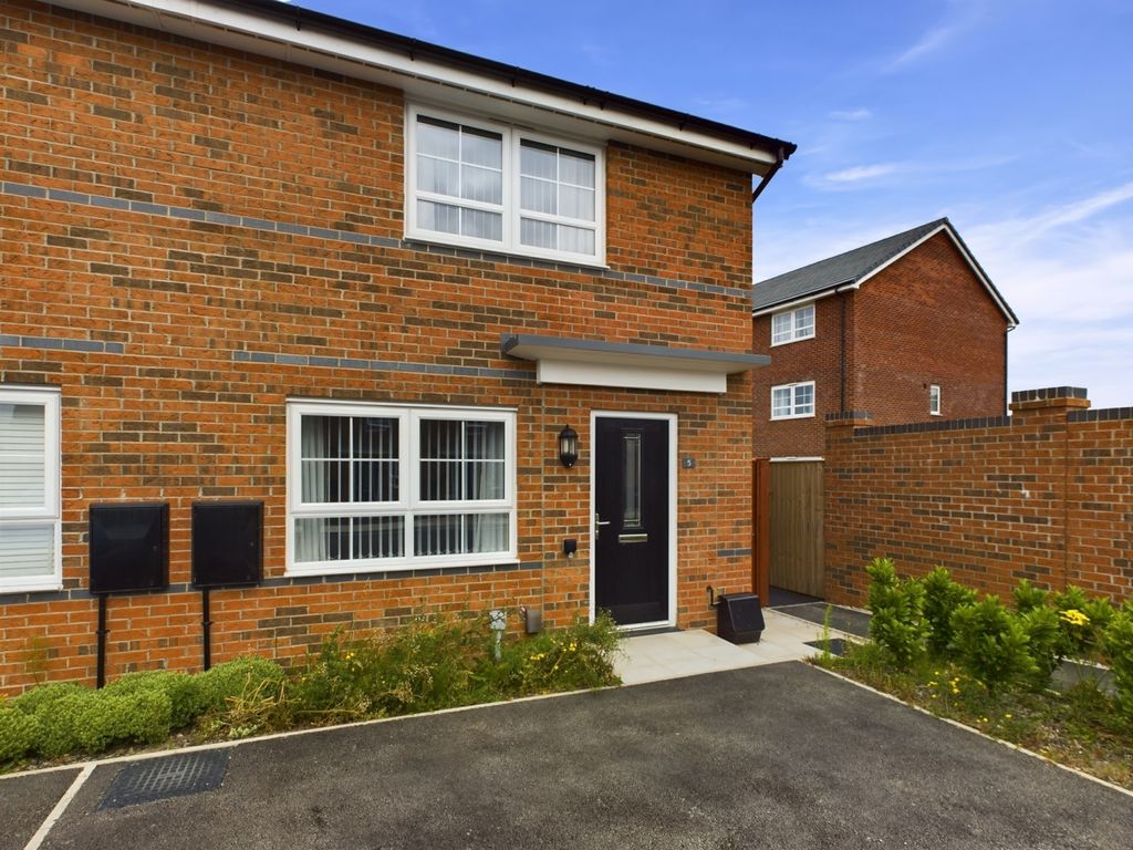 2 bed semidetached house for sale in Wyoming Way, Formby, Liverpool