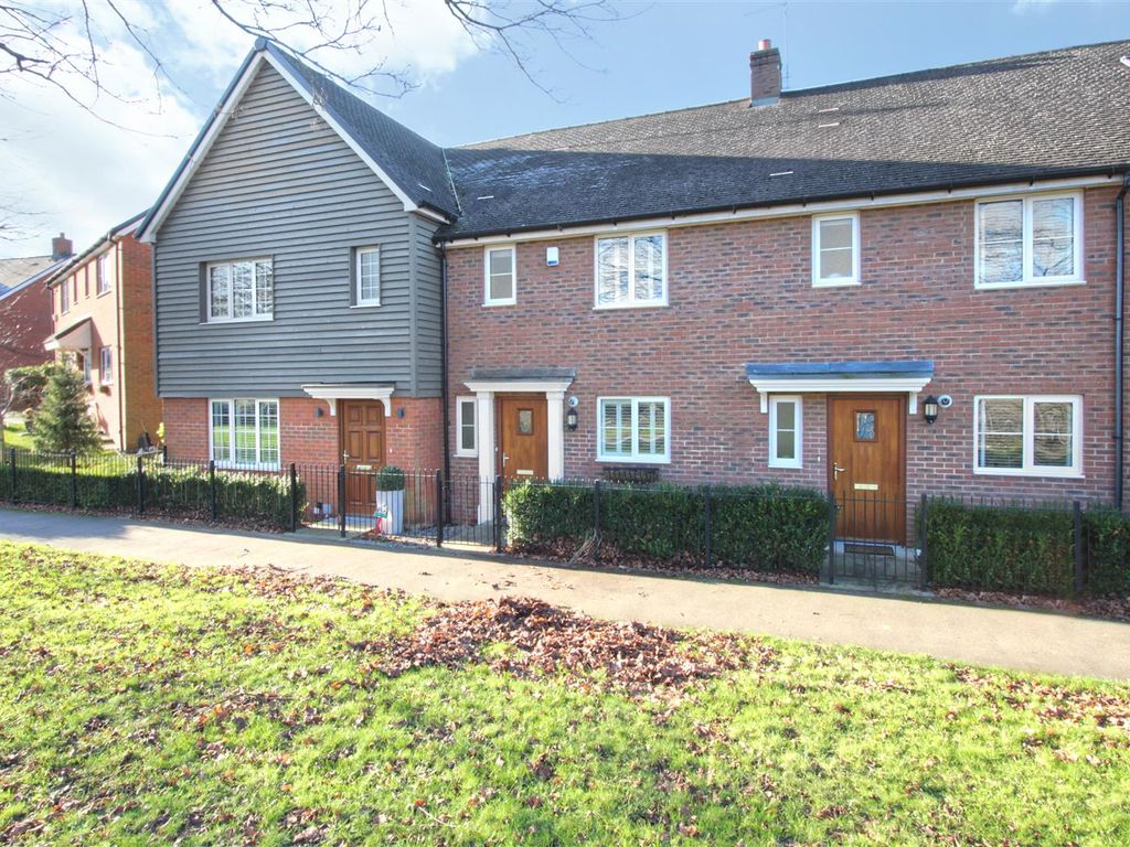 3 bed terraced house for sale in Clements Close, Puckeridge, Ware SG11