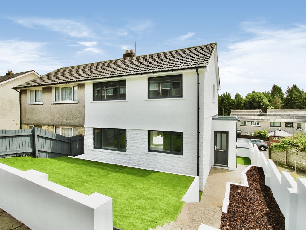 3 bed semidetached house for sale in Penmaen Walk, MichaelstonSuper