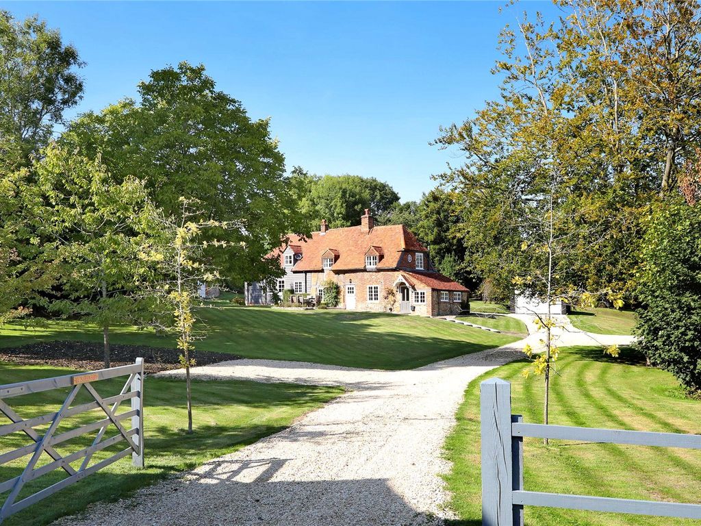 4 bed detached house for sale in Retreat Lane, Bledlow Ridge, High