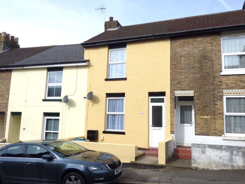 3 bed terraced house to rent in Pioneer Road, Dover, Kent CT16, £950