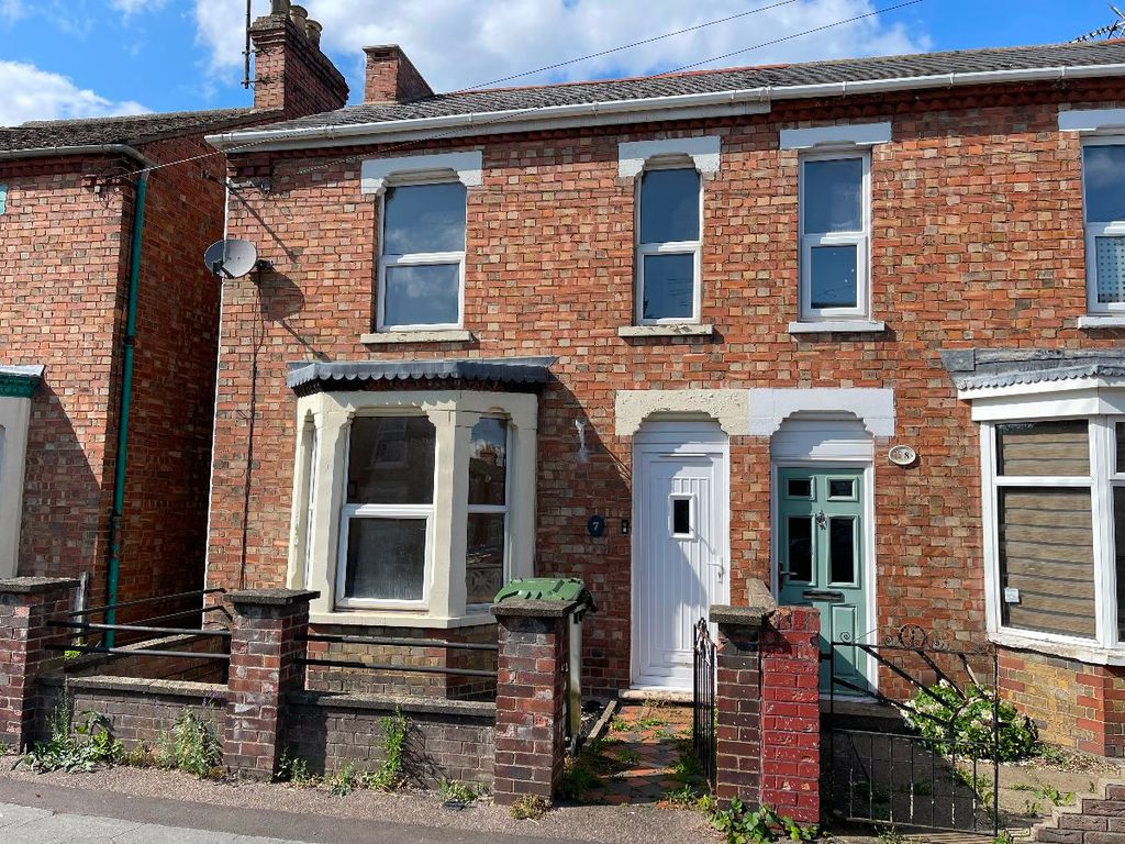 3 bed semidetached house to rent in York Road, Wisbech PE13, £950 pcm