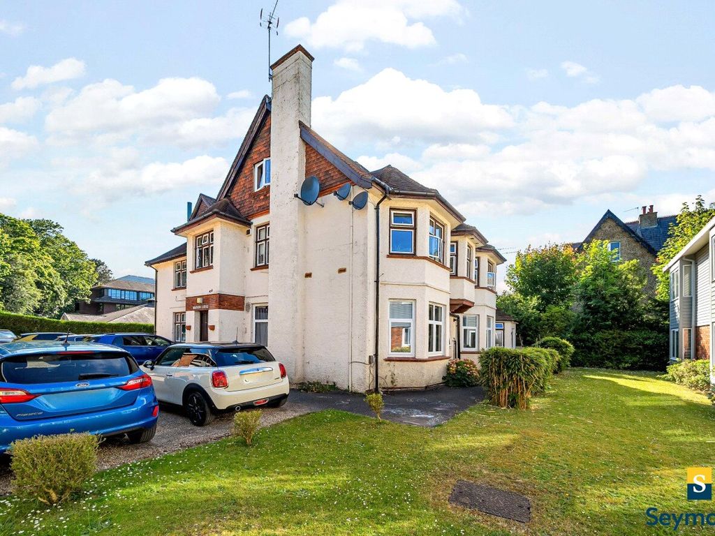 2 bed flat for sale in Guildford, Surrey GU1, £350,000 Zoopla