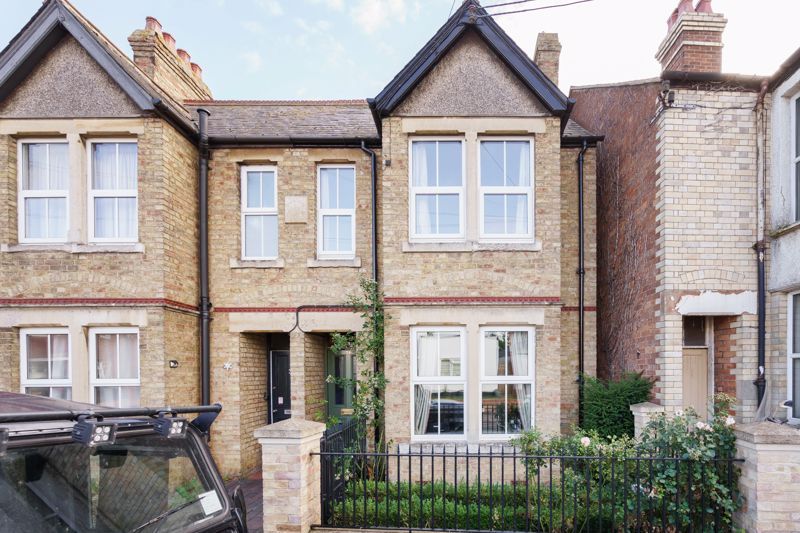 2 bed semidetached house for sale in Priory Road, Bicester OX26 Zoopla