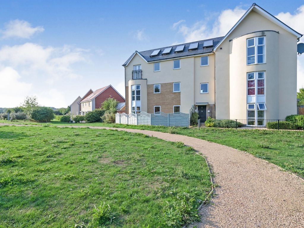 Narrowboat Lane, Northampton NN4