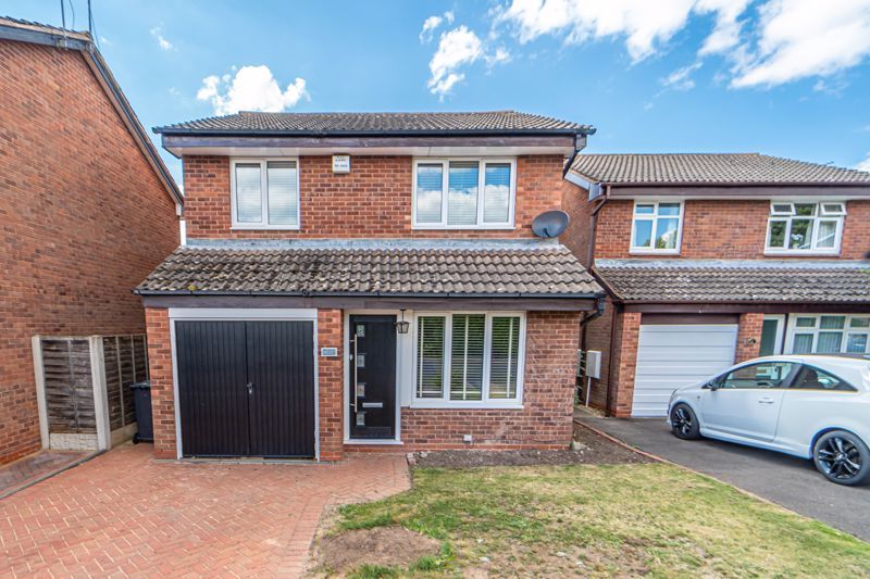 3 bed detached house for sale in Clewley Drive, Pendeford