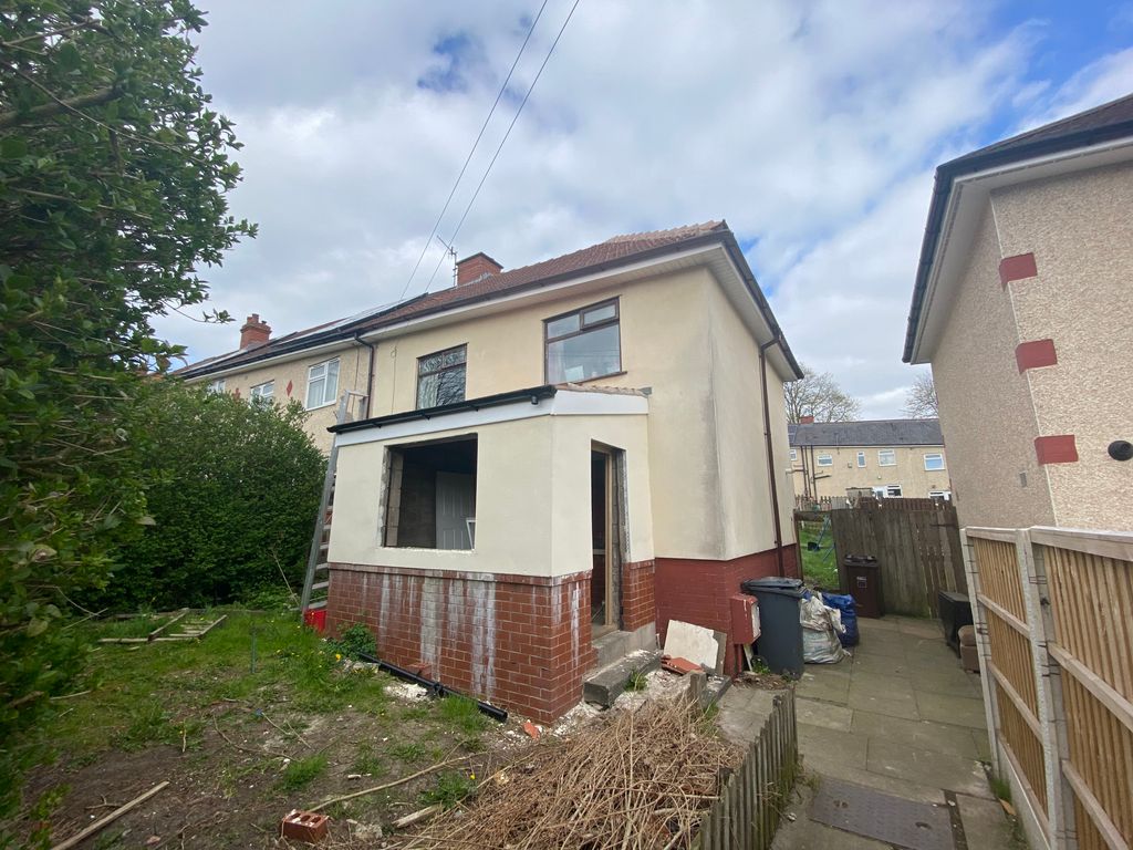 3 bed end terrace house for sale in Ruskin Avenue, Colne BB8 Zoopla