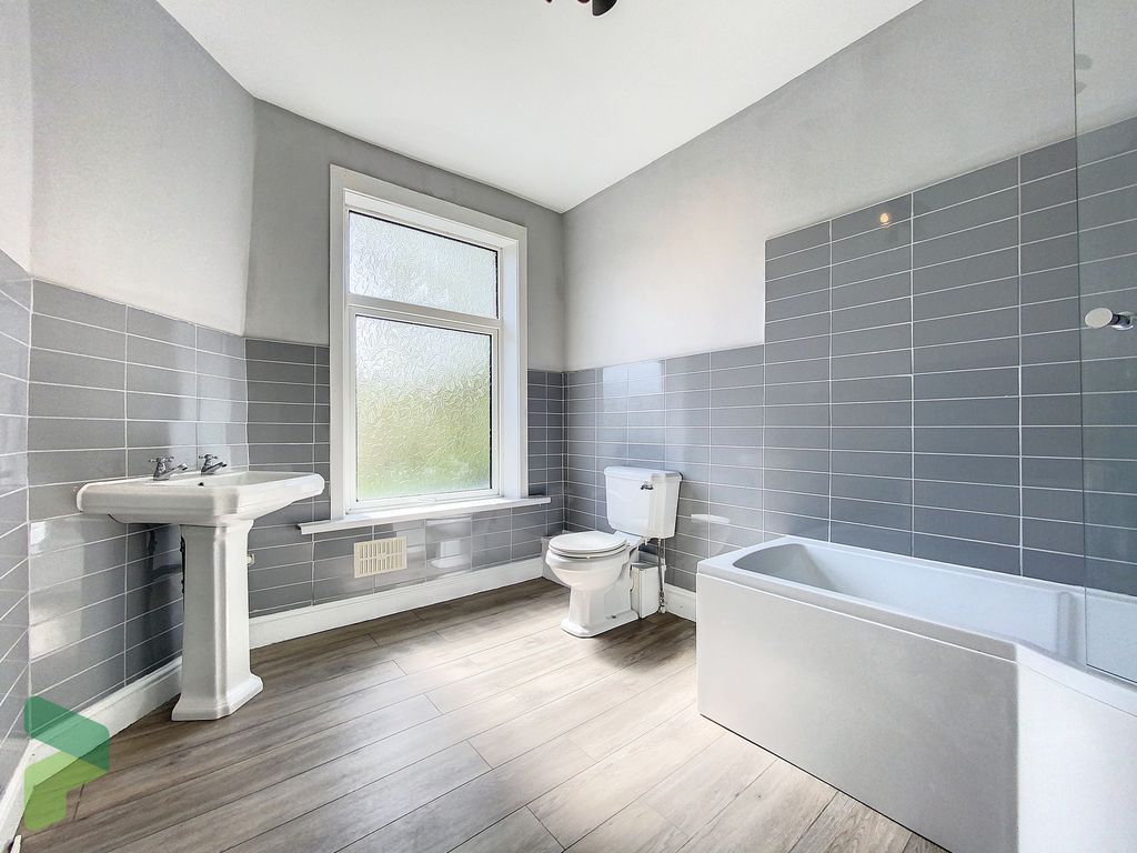 3 bed terraced house for sale in Queen Street, Hoddlesden, Darwen BB3