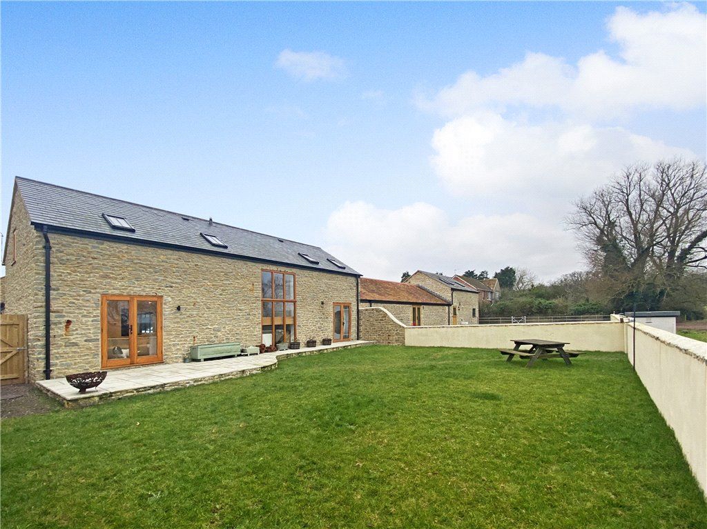 4 bed terraced house to rent in Brockhampton Dairy, Buckland Newton