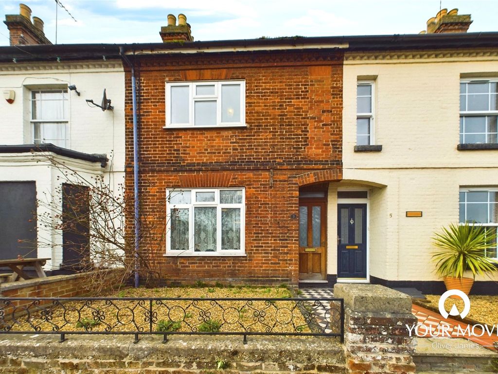 3 bed terraced house for sale in Douglas Place, Ravensmere, Beccles
