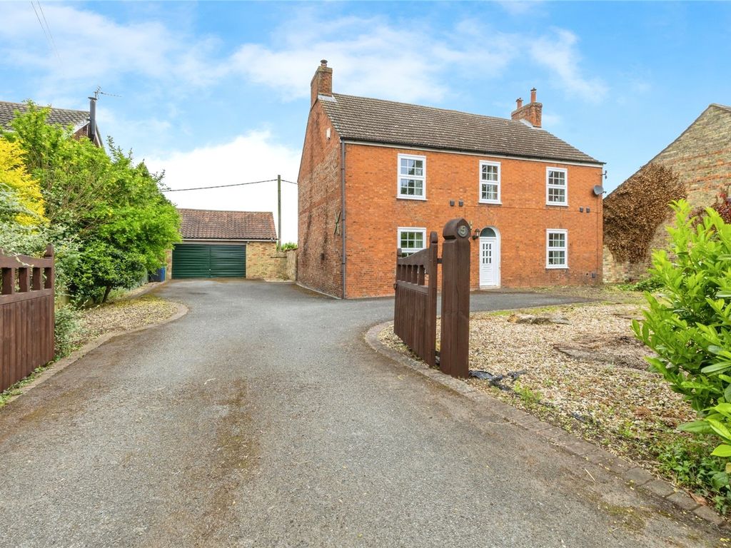 4 bed detached house for sale in Main Road, Langworth, Lincoln, Lincolnshire LN3, £265,500 Zoopla