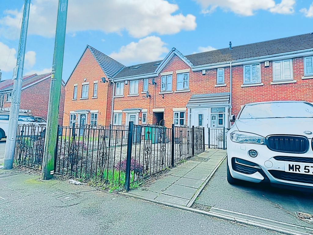 2 bed property to rent in Meyrick Road, West Bromwich B70 Zoopla