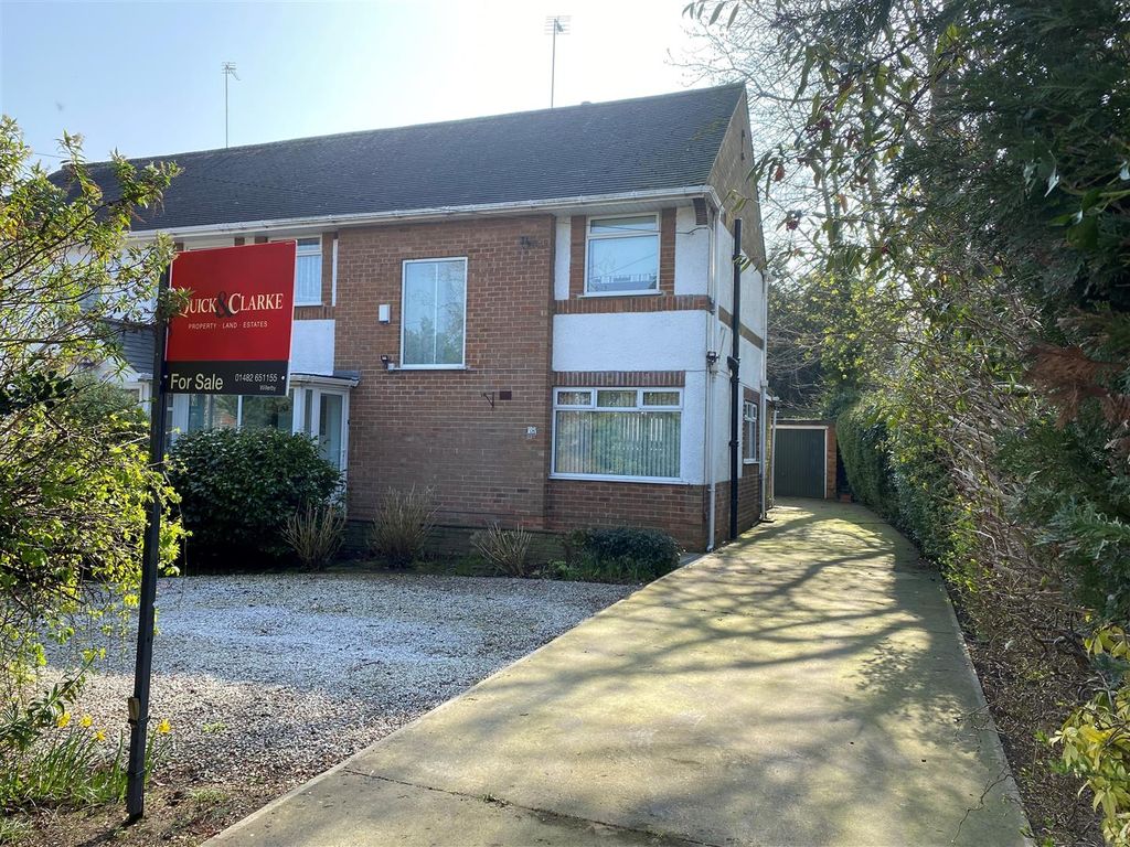 3 bed semidetached house for sale in Well Lane, Willerby, Hull HU10