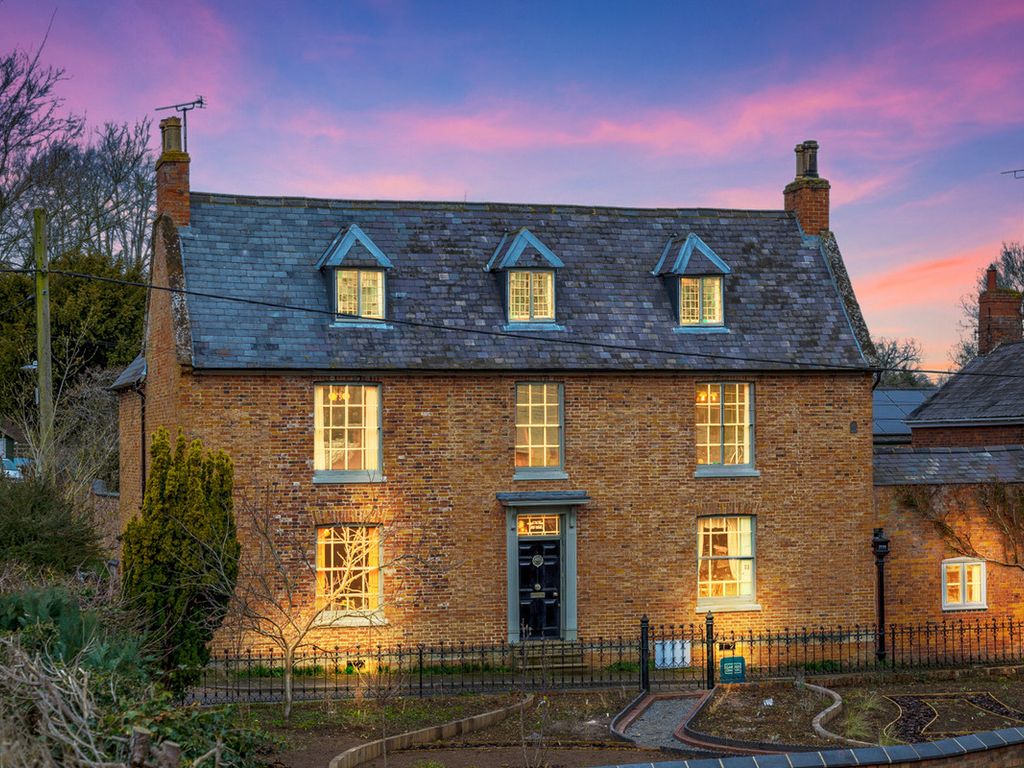 6 bed detached house for sale in Back Street, North Kilworth