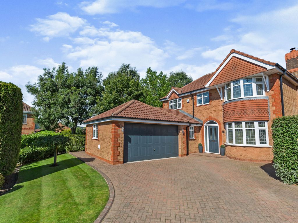 4 bed detached house for sale in Lomond Gardens, Cherry Tree, Blackburn