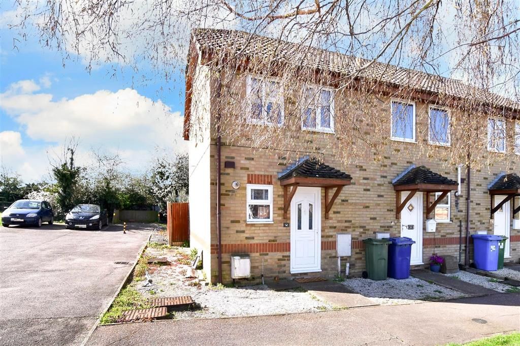 2 bed terraced house for sale in Anne Boleyn Close, Eastchurch