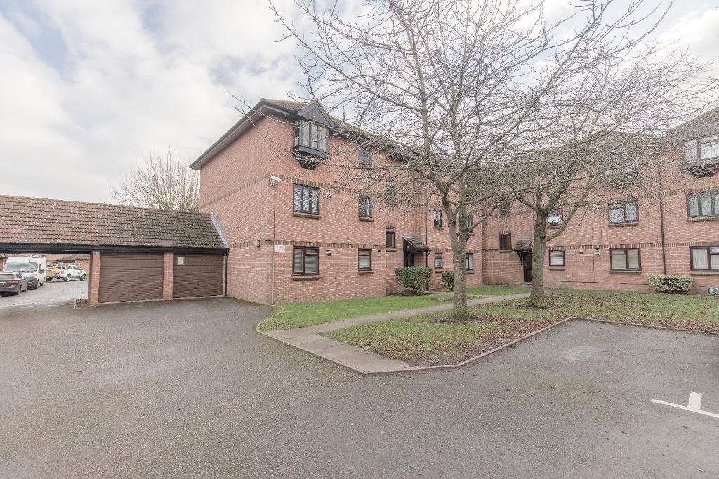 Vicarage Way, Colnbrook SL3