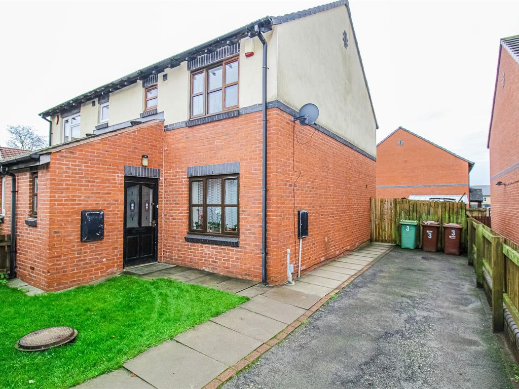 3 bed semidetached house for sale in St. Clair Green, Alverthorpe
