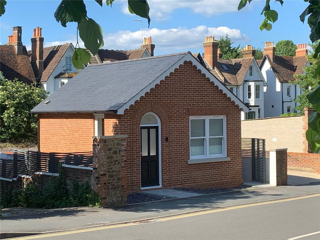 2 bed detached house for sale in Harvey Road, Guildford GU1, £400,000