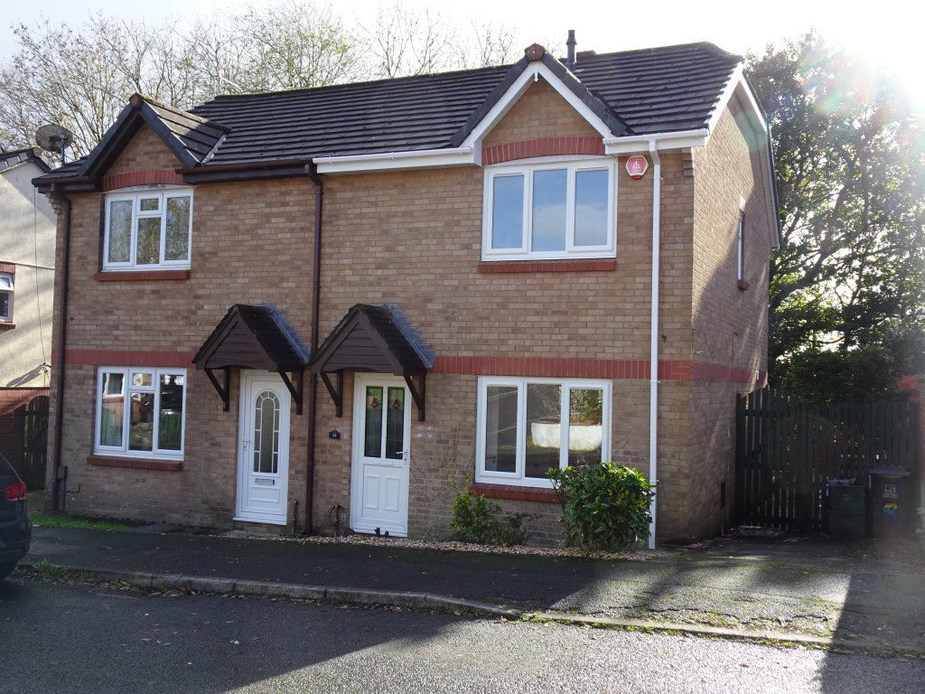 3 bed property to rent in Woodend Road, Plymouth, Devon PL6, £1,000 pcm