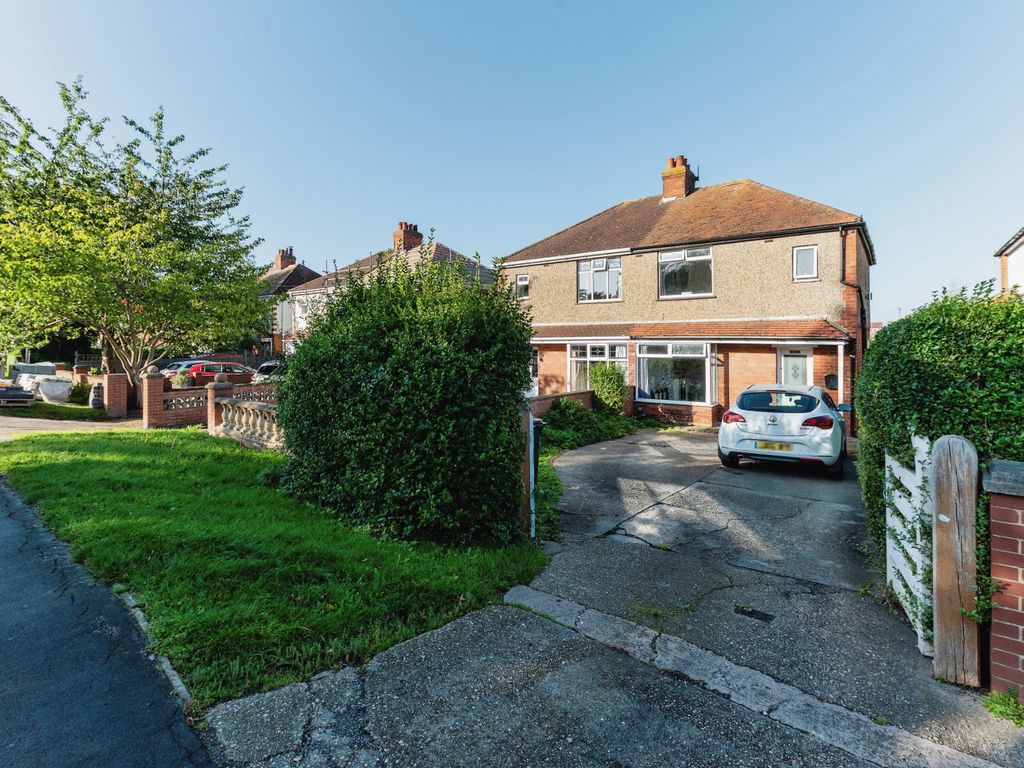 3 bed semidetached house for sale in Louth Road, Grimsby DN36, £