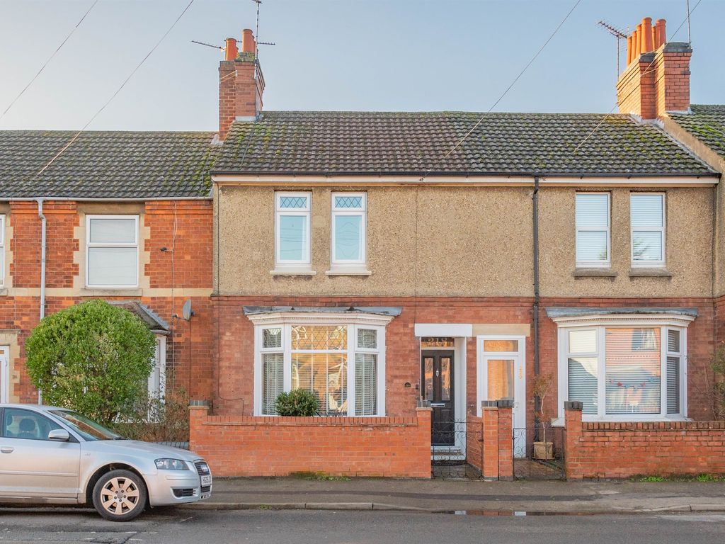 3 bed terraced house for sale in Bath Road, Kettering NN16 Zoopla